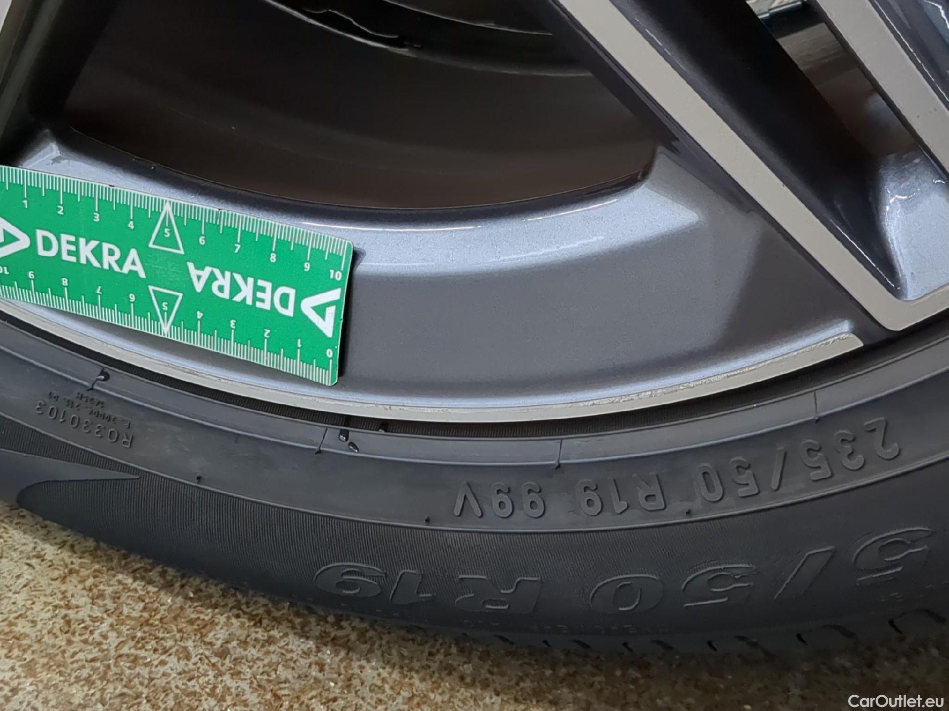  Mercedes  GLA MERCEDES-BENZ  / 2020 / 5P / SUV  250 e AMG LINE DCT #2