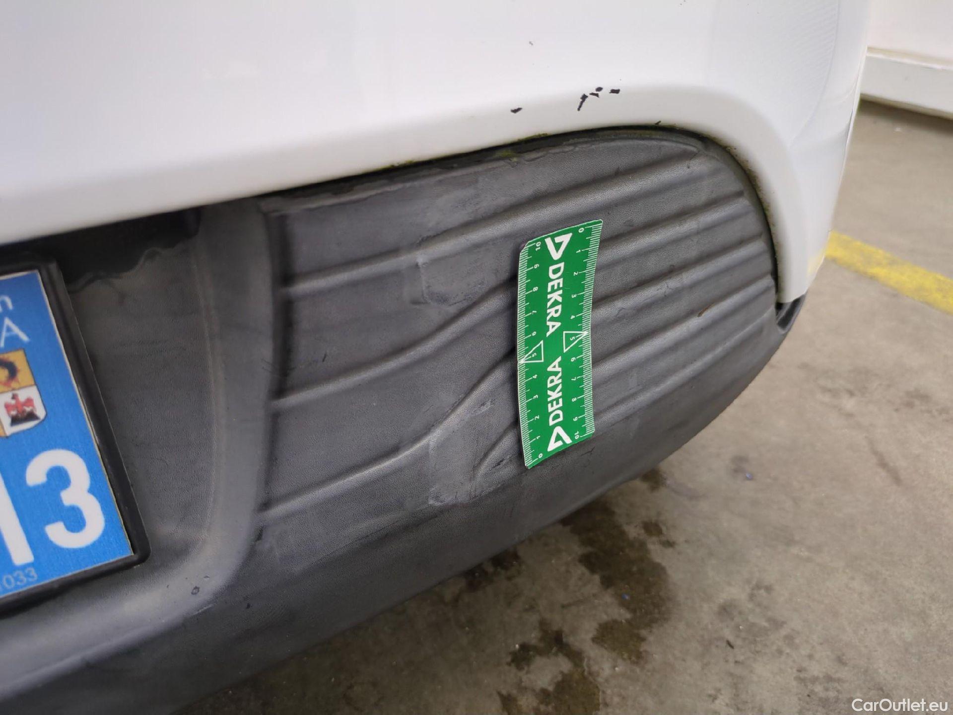  Renault  Clio  IV Air MediaNav 1.5 dCi 90CV BVM5 E6 #54