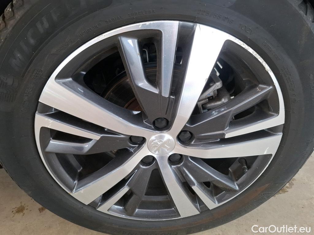  Peugeot  3008 PEUGEOT  / 2020 / 5P / SUV 1.6 HYBRID 225 E-EAT8 Allure Pack #83