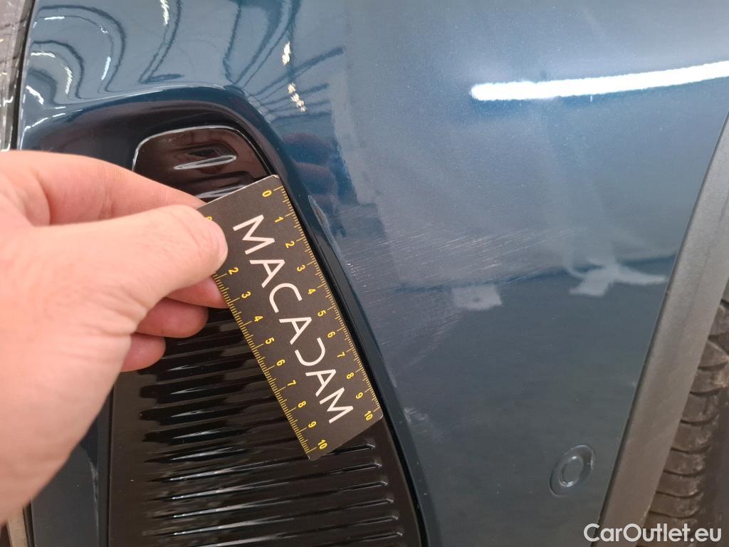  Peugeot  3008 PEUGEOT  / 2020 / 5P / SUV 1.6 HYBRID 225 E-EAT8 Allure Pack #26