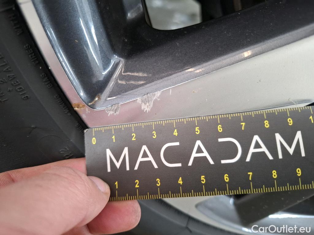  Peugeot  3008 PEUGEOT  / 2020 / 5P / SUV 1.6 HYBRID 225 E-EAT8 Allure Pack #89