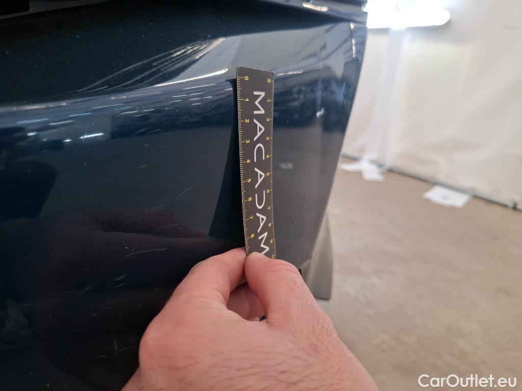  Peugeot  3008 PEUGEOT  / 2020 / 5P / SUV 1.6 HYBRID 225 E-EAT8 Allure Pack #31