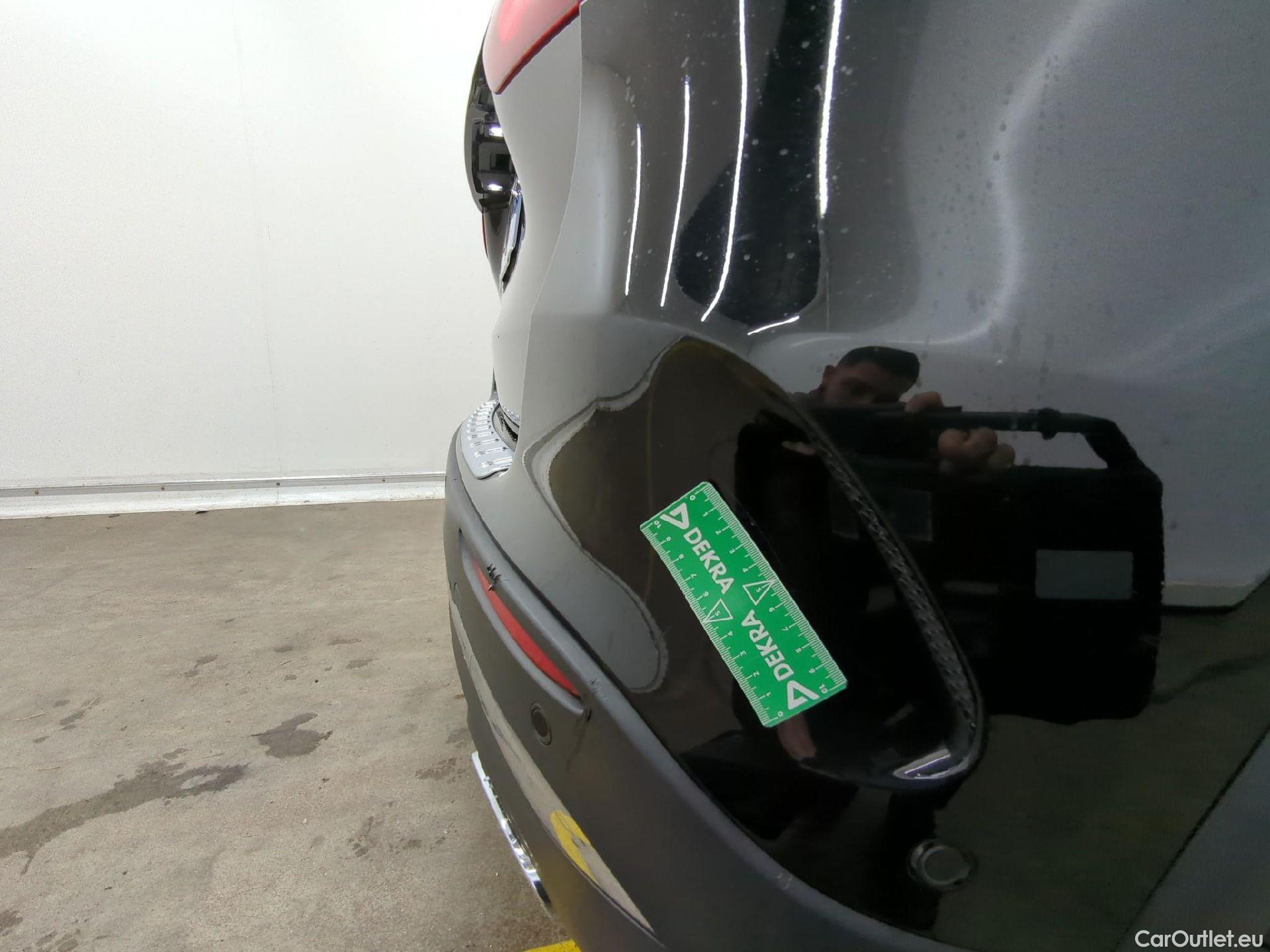  Mercedes  GLA MERCEDES-BENZ  / 2020 / 5P / SUV  250 e AMG LINE DCT #35