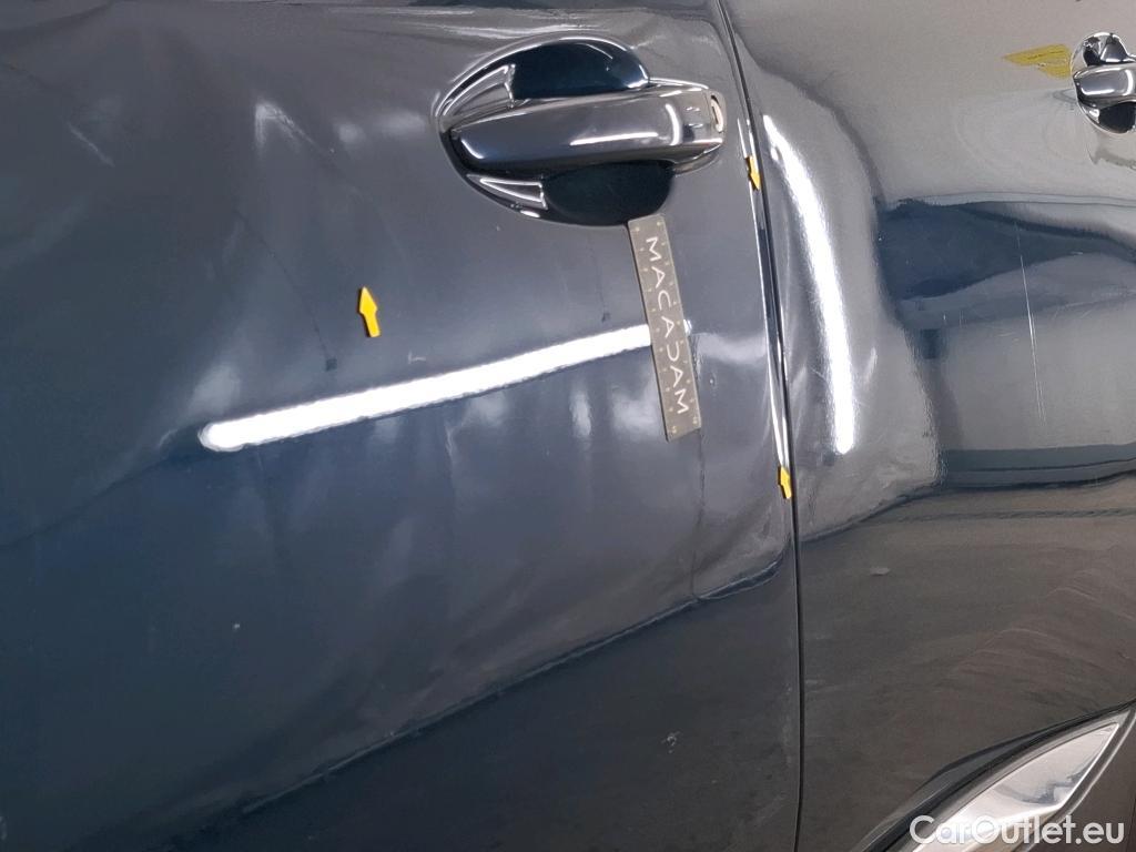  Peugeot  3008 PEUGEOT  / 2020 / 5P / SUV 1.6 HYBRID 225 E-EAT8 Allure Pack #38