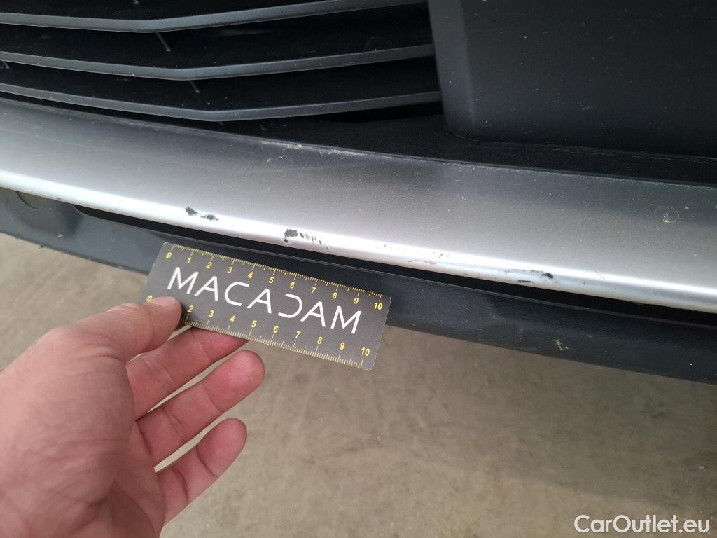  Peugeot  3008 PEUGEOT  / 2020 / 5P / SUV 1.6 HYBRID 225 E-EAT8 Allure Pack #57