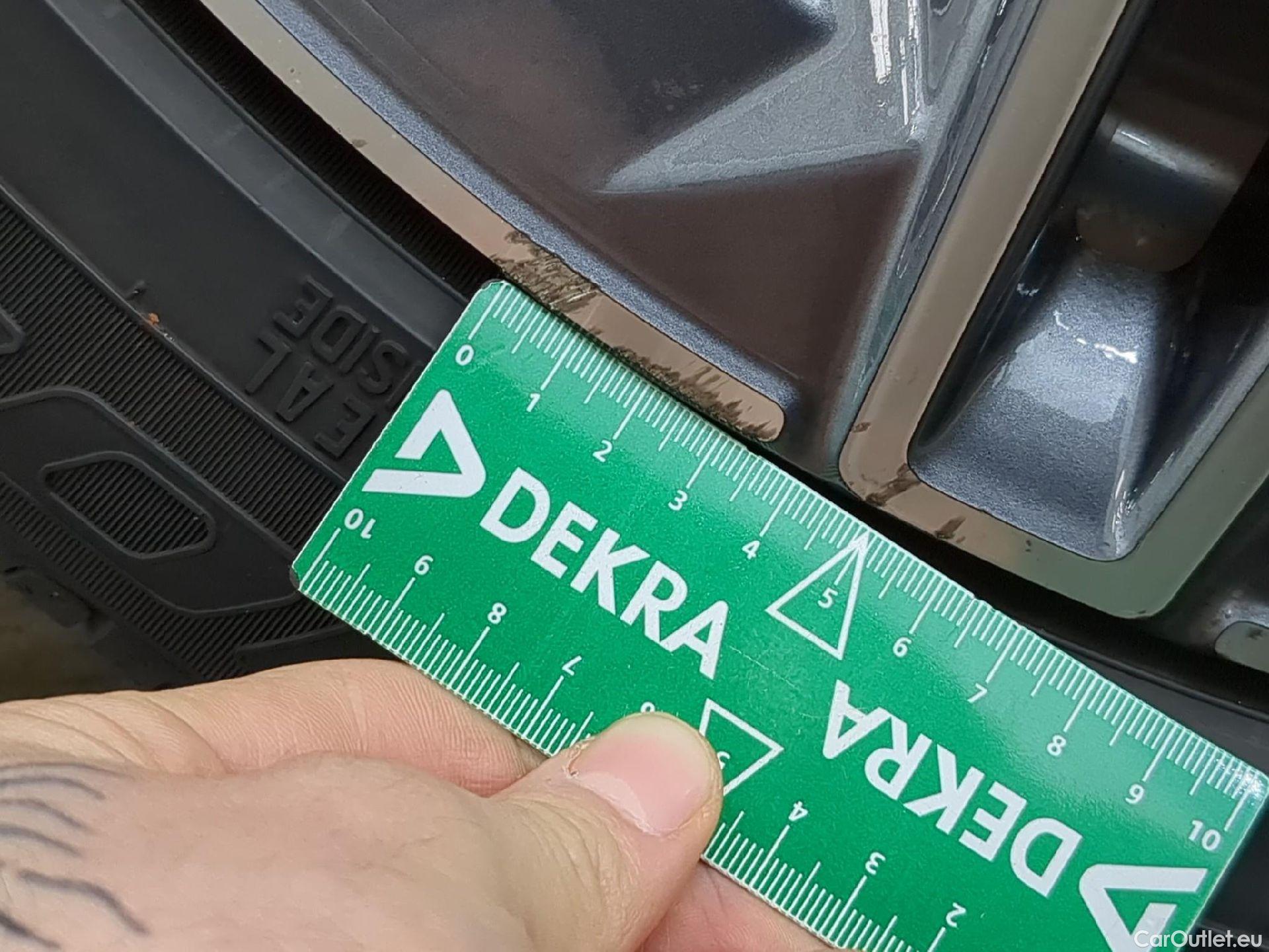  Mercedes  GLA MERCEDES-BENZ  / 2020 / 5P / SUV  250 e AMG LINE DCT #5