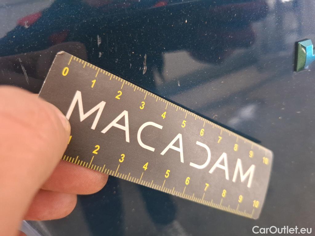  Peugeot  3008 PEUGEOT  / 2020 / 5P / SUV 1.6 HYBRID 225 E-EAT8 Allure Pack #64