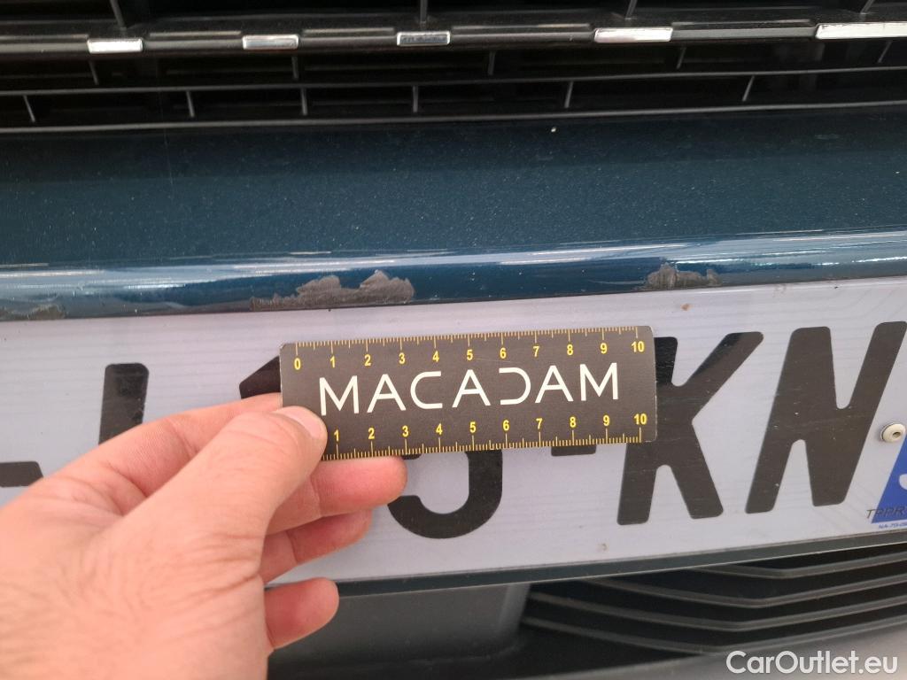  Peugeot  3008 PEUGEOT  / 2020 / 5P / SUV 1.6 HYBRID 225 E-EAT8 Allure Pack #33