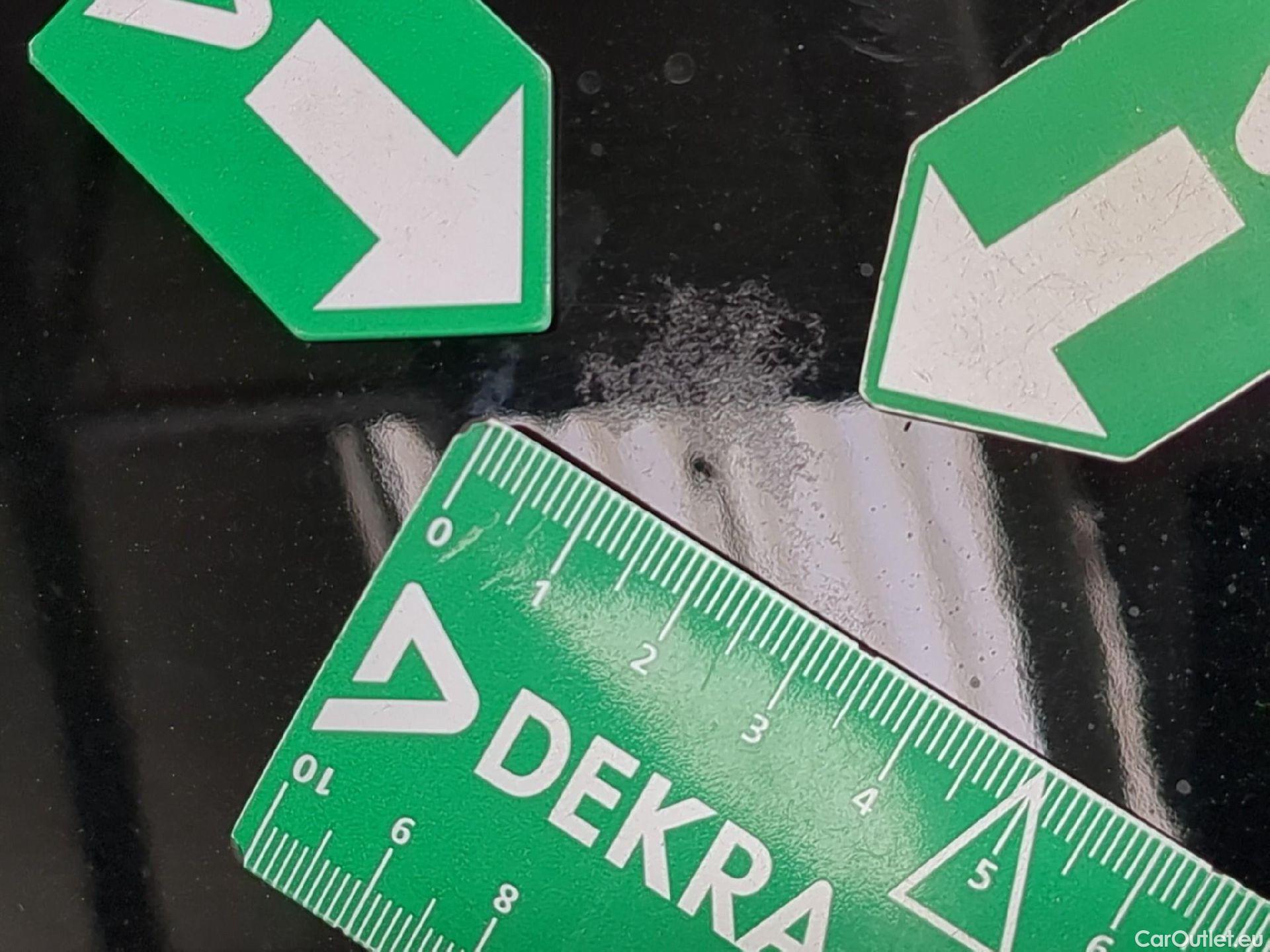  Mercedes  GLA MERCEDES-BENZ  / 2020 / 5P / SUV  250 e AMG LINE DCT #26