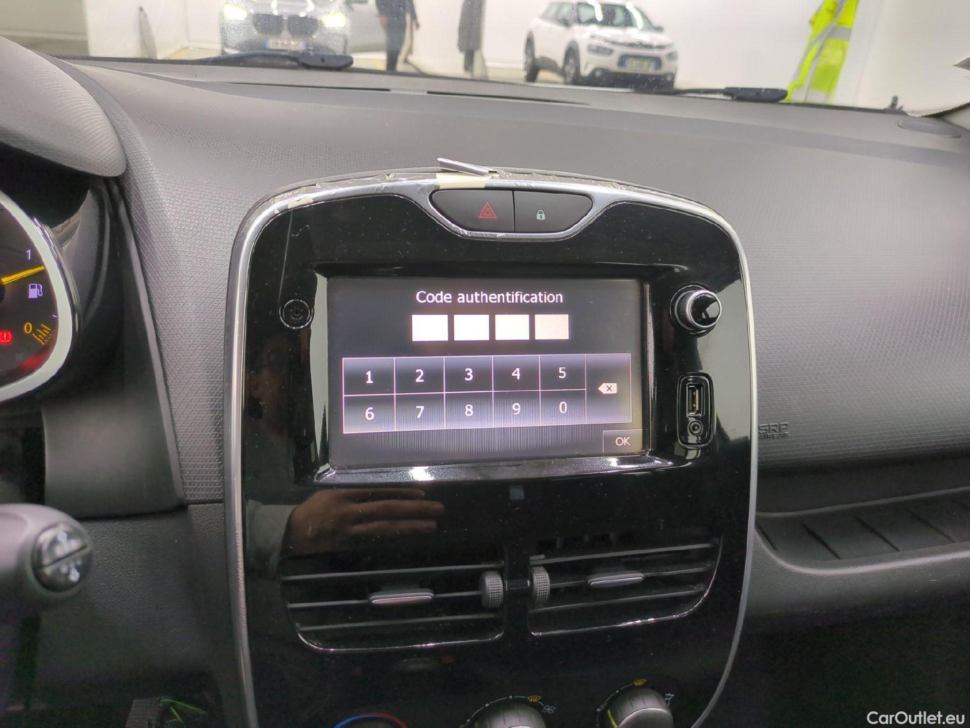  Renault  Clio  IV Air MediaNav 1.5 dCi 90CV BVM5 E6 #1