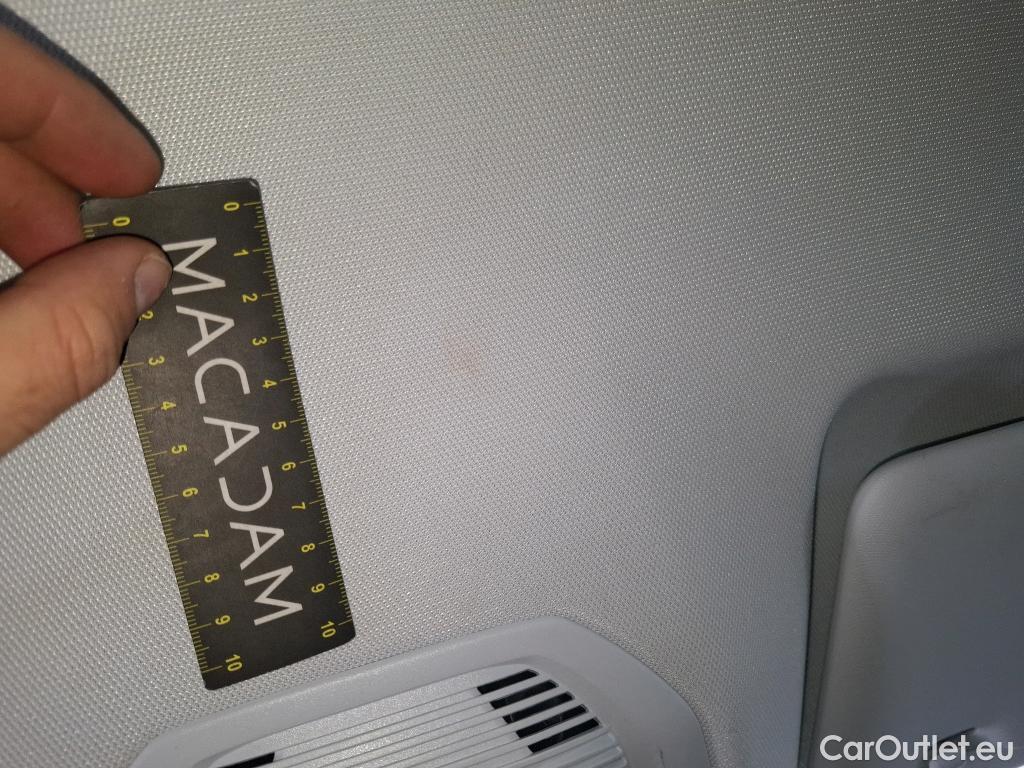  Peugeot  3008 PEUGEOT  / 2020 / 5P / SUV 1.6 HYBRID 225 E-EAT8 Allure Pack #2