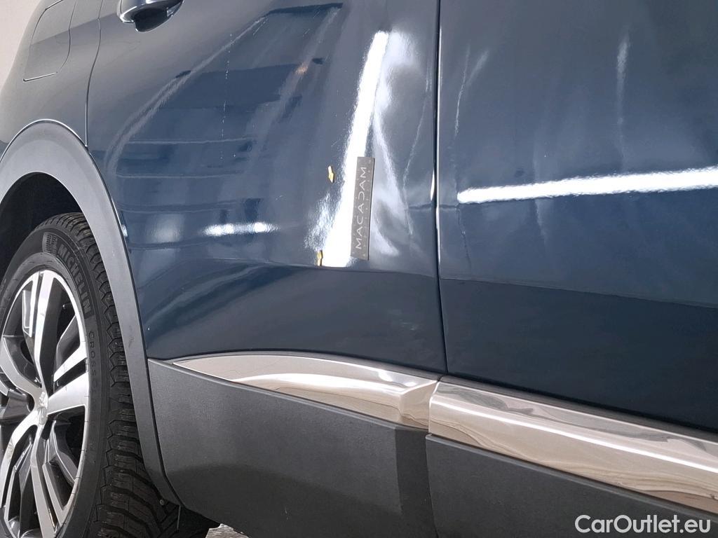  Peugeot  3008 PEUGEOT  / 2020 / 5P / SUV 1.6 HYBRID 225 E-EAT8 Allure Pack #53