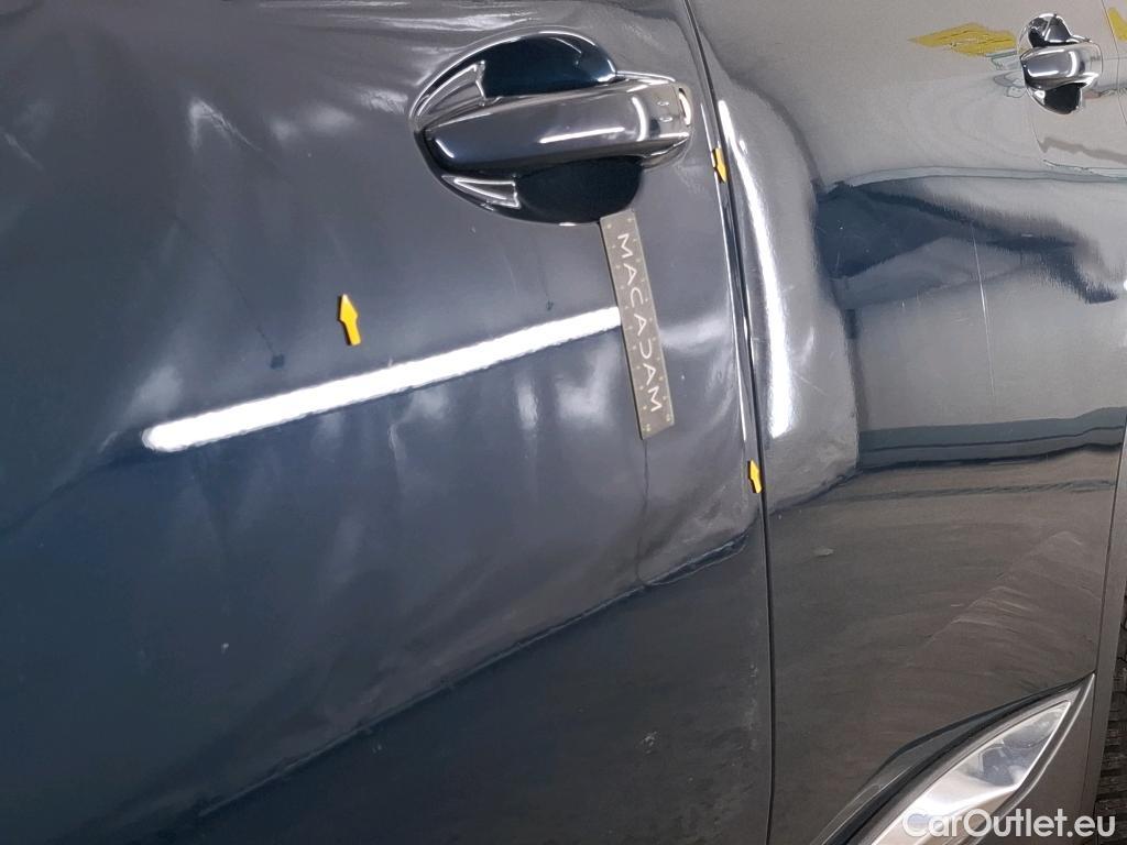  Peugeot  3008 PEUGEOT  / 2020 / 5P / SUV 1.6 HYBRID 225 E-EAT8 Allure Pack #39