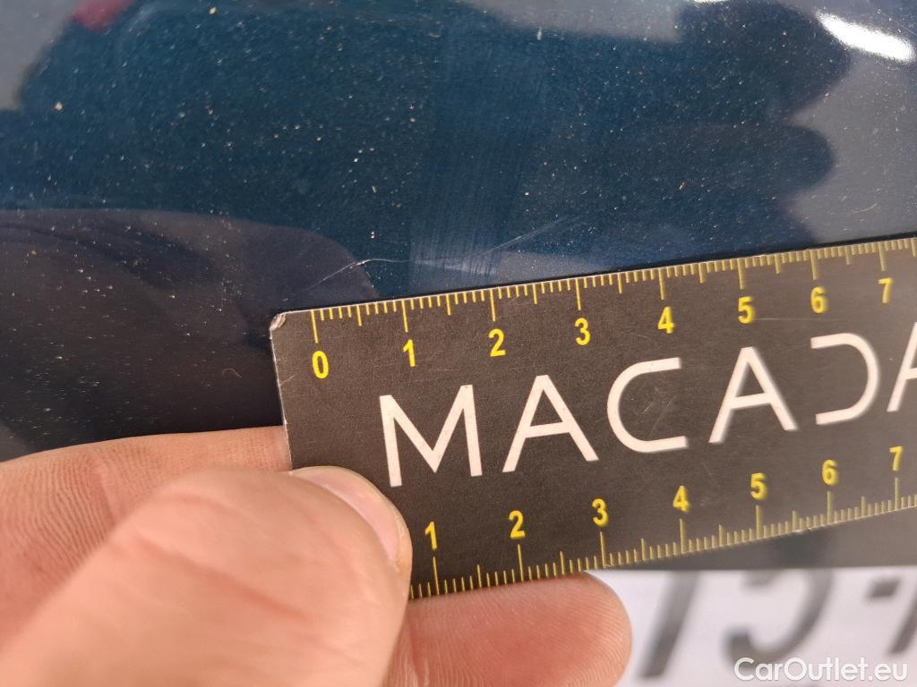  Peugeot  3008 PEUGEOT  / 2020 / 5P / SUV 1.6 HYBRID 225 E-EAT8 Allure Pack #66