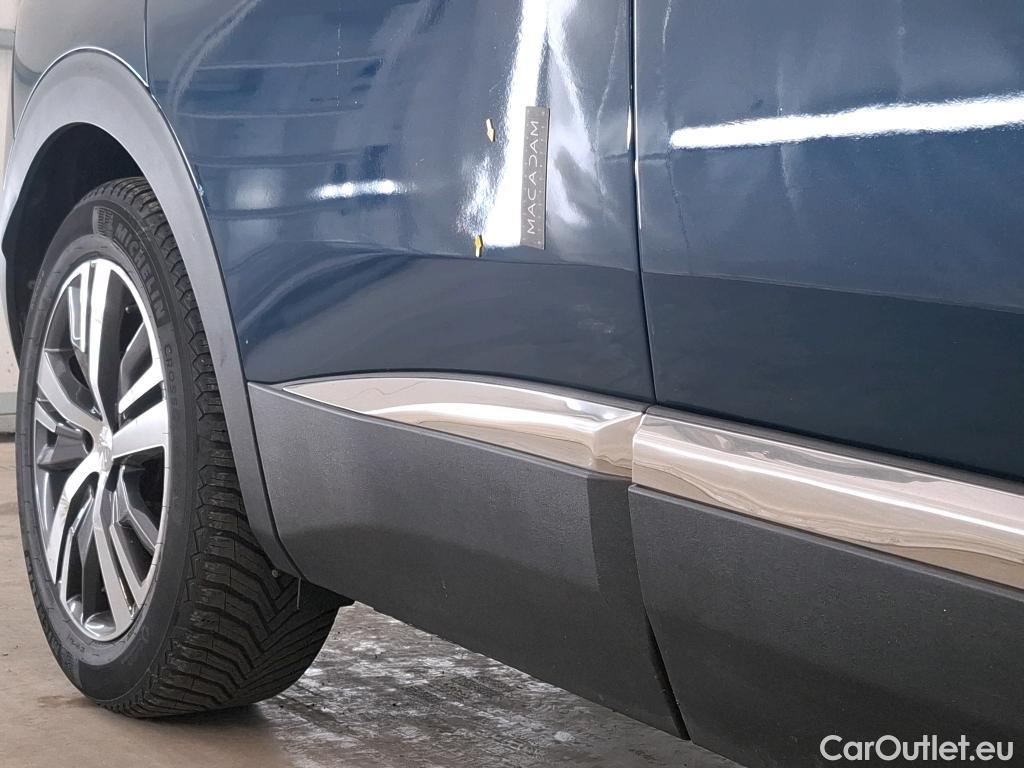  Peugeot  3008 PEUGEOT  / 2020 / 5P / SUV 1.6 HYBRID 225 E-EAT8 Allure Pack #55