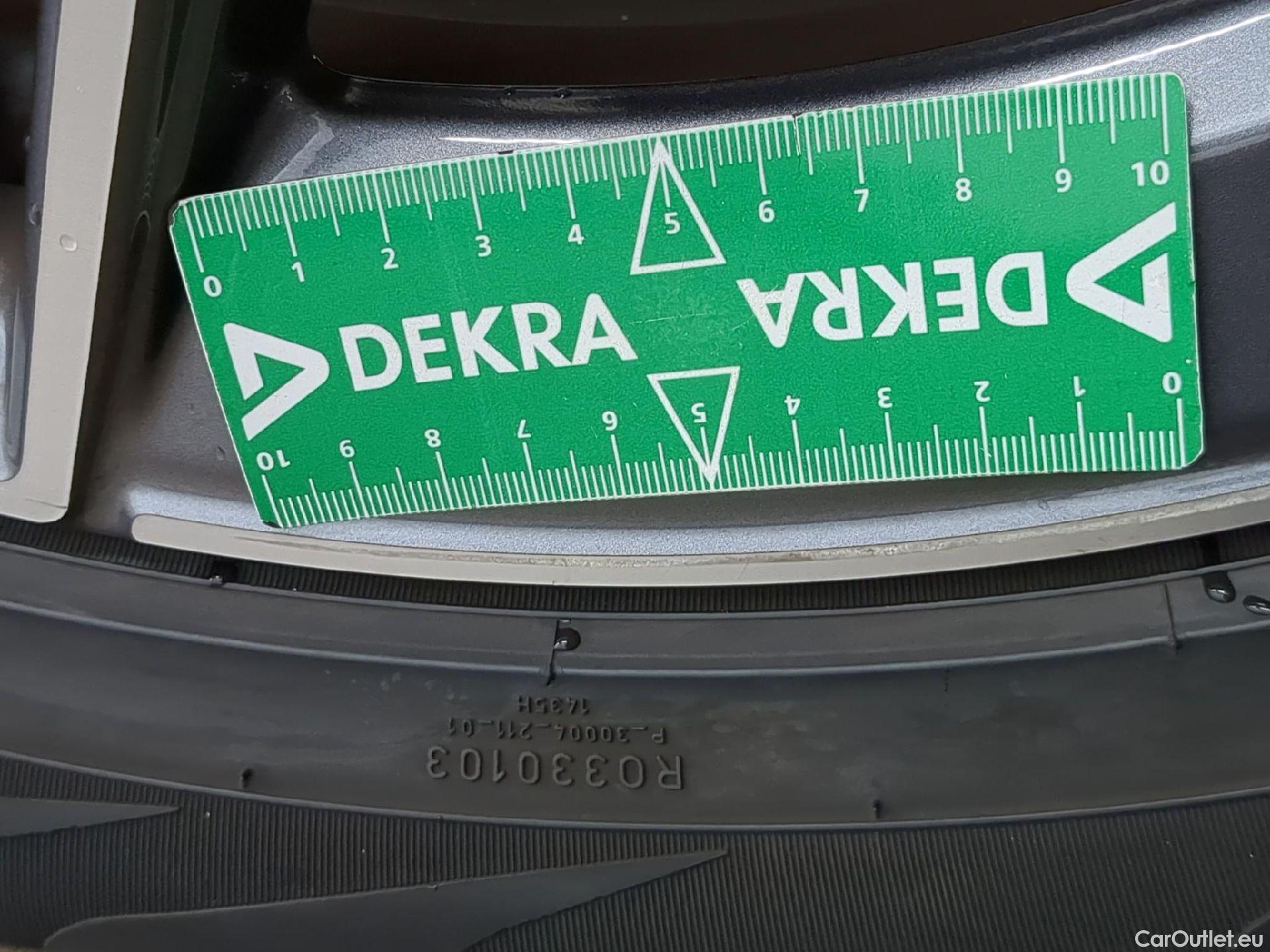  Mercedes  GLA MERCEDES-BENZ  / 2020 / 5P / SUV  250 e AMG LINE DCT #4