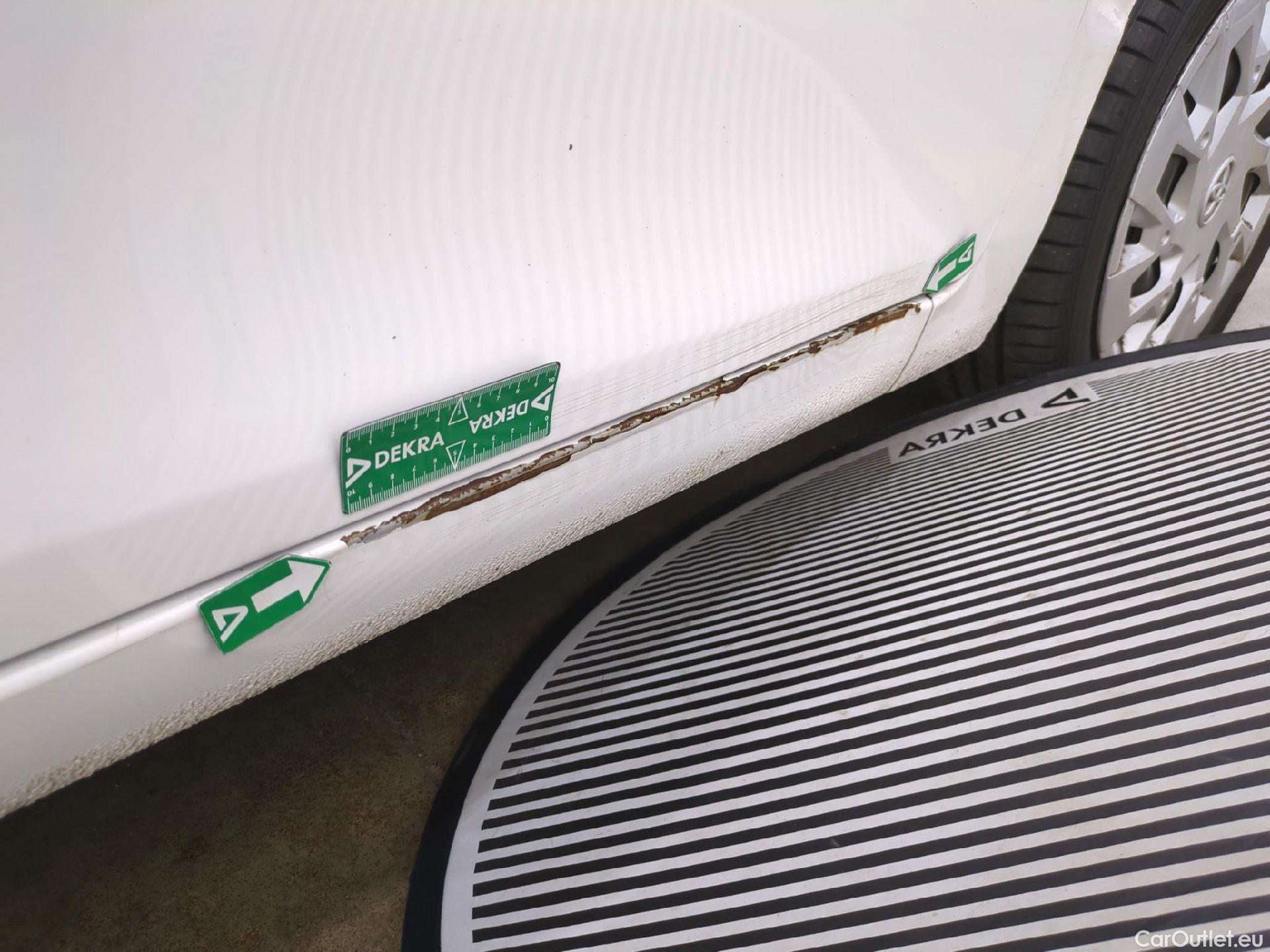  Toyota  Aygo TOYOTA  / 2018 / 5P / Berline 1.0 VVT-i x-play x-app #15