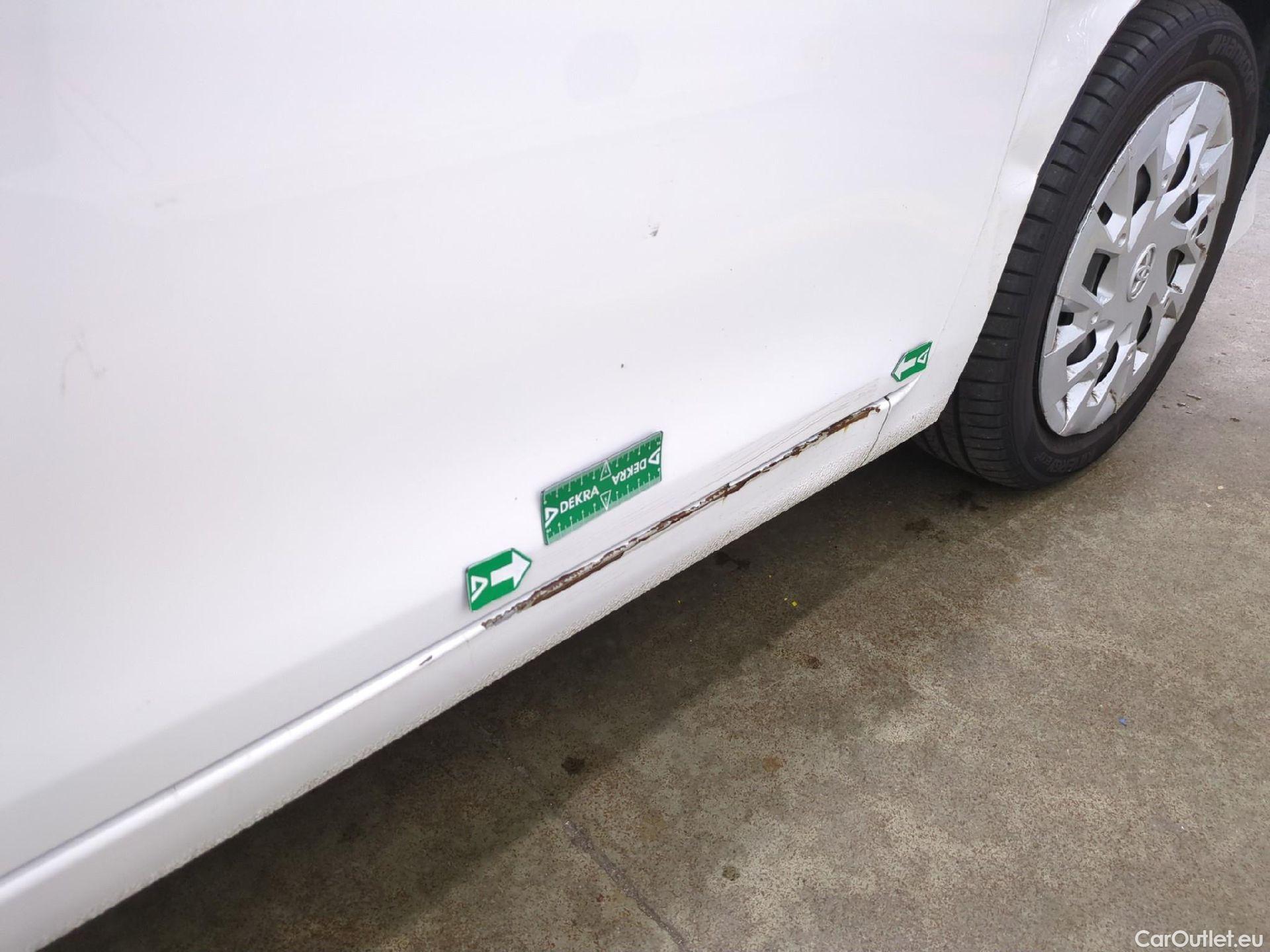  Toyota  Aygo TOYOTA  / 2018 / 5P / Berline 1.0 VVT-i x-play x-app #17