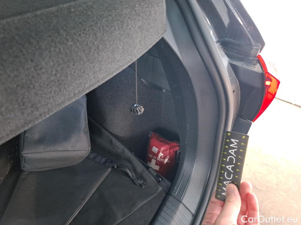  Volkswagen  Tiguan VOLKSWAGEN  / 2020 / 5P / SUV 1.4 eHybrid 245 DSG6 Elegance #5