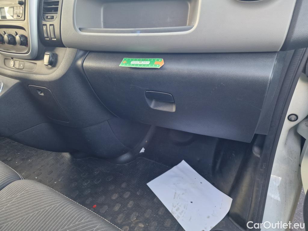  Renault  Trafic RENAULT  VU 4p Fourgon FG GCF L1H1 1000 dCi 120 E6 #38