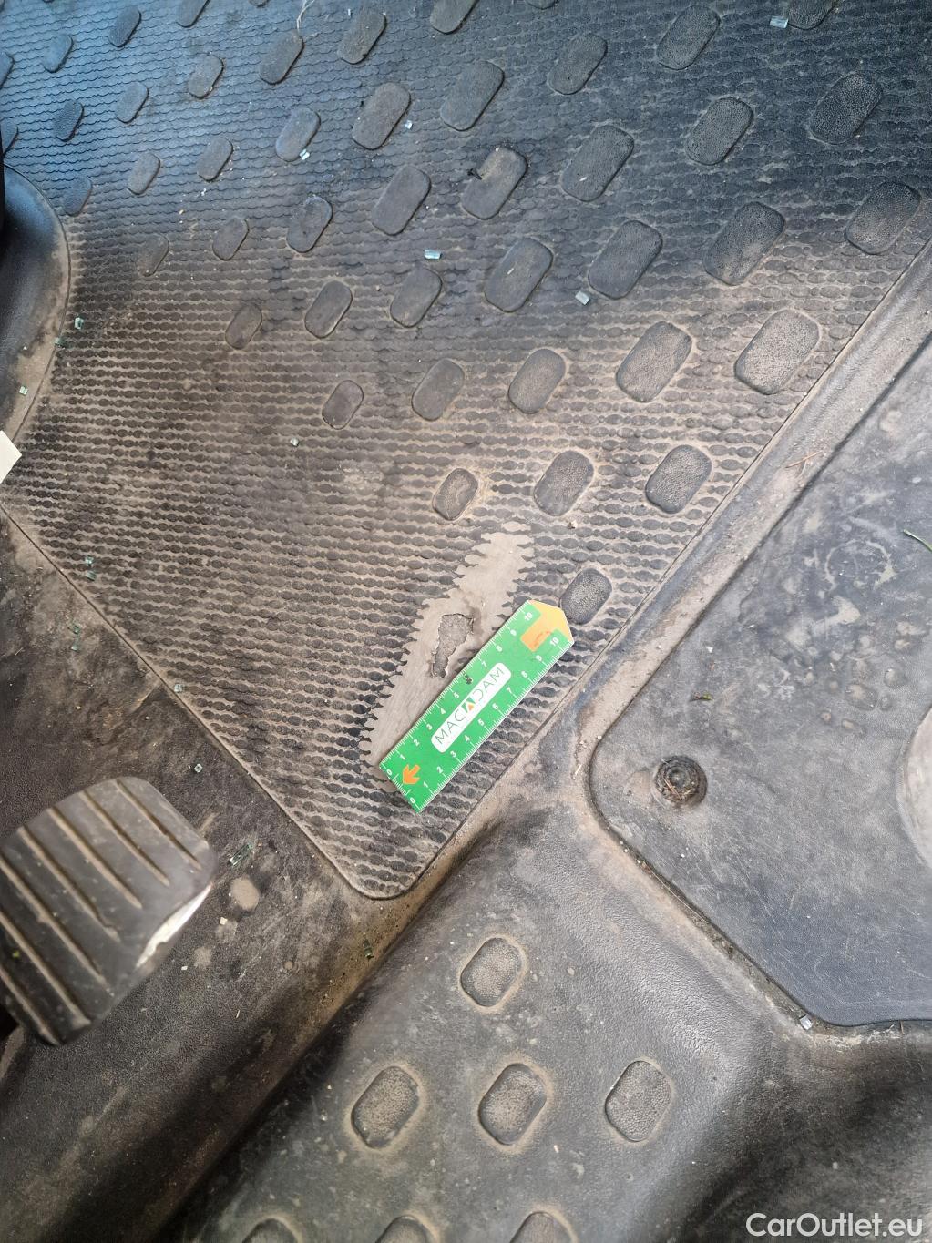  Renault  Trafic RENAULT  VU 4p Fourgon FG GCF L1H1 1000 dCi 120 E6 #18