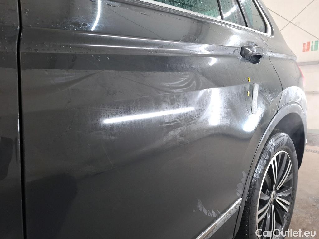  Volkswagen  Tiguan VOLKSWAGEN  / 2020 / 5P / SUV 1.4 eHybrid 245 DSG6 Elegance #7