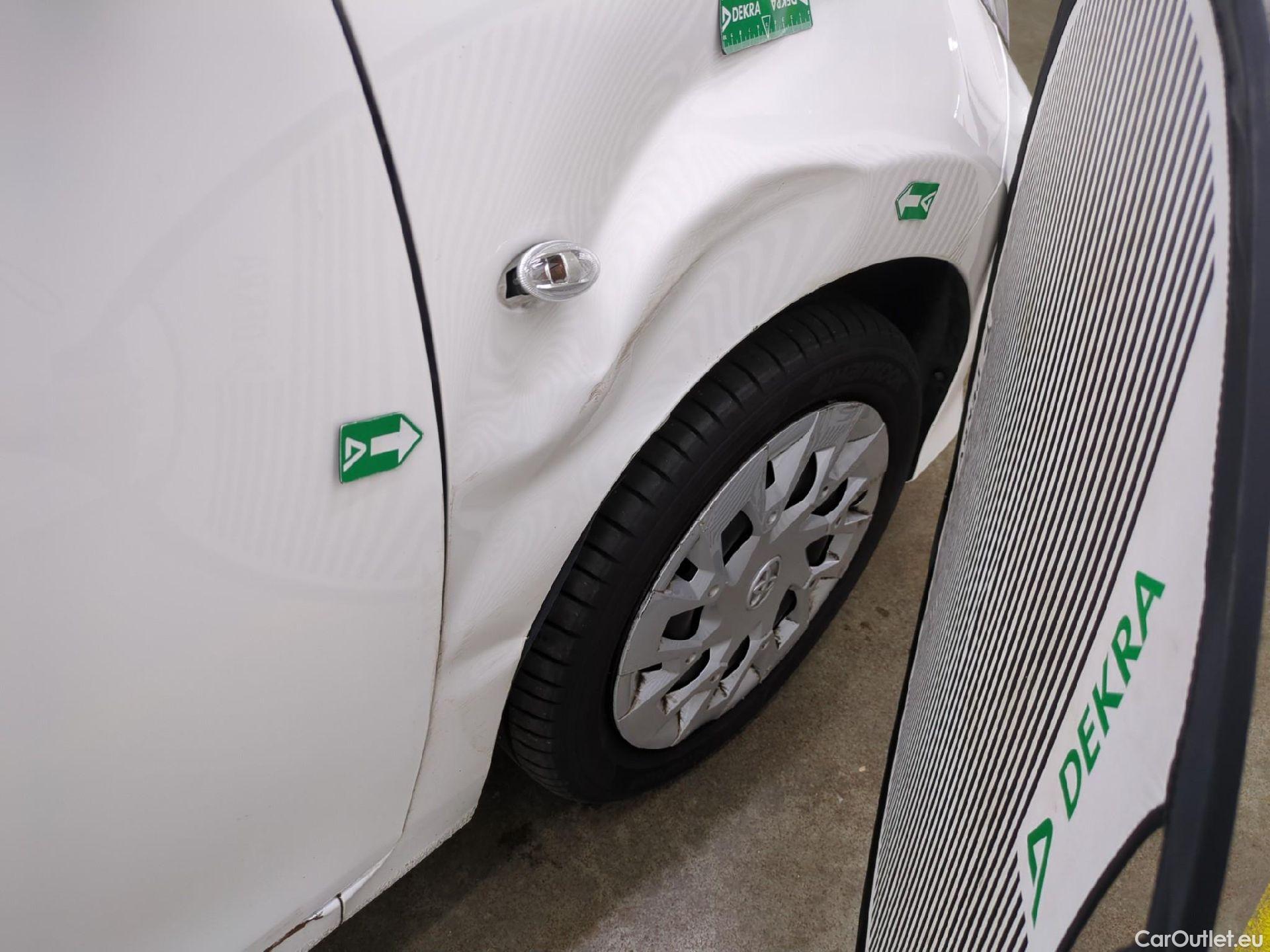  Toyota  Aygo TOYOTA  / 2018 / 5P / Berline 1.0 VVT-i x-play x-app #20