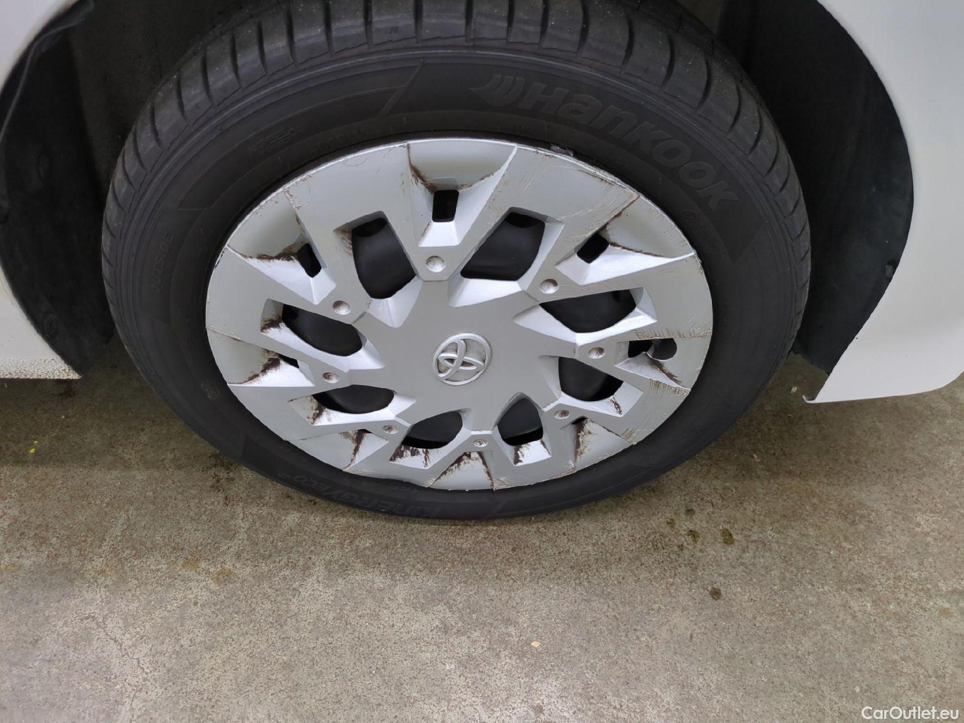  Toyota  Aygo TOYOTA  / 2018 / 5P / Berline 1.0 VVT-i x-play x-app #7