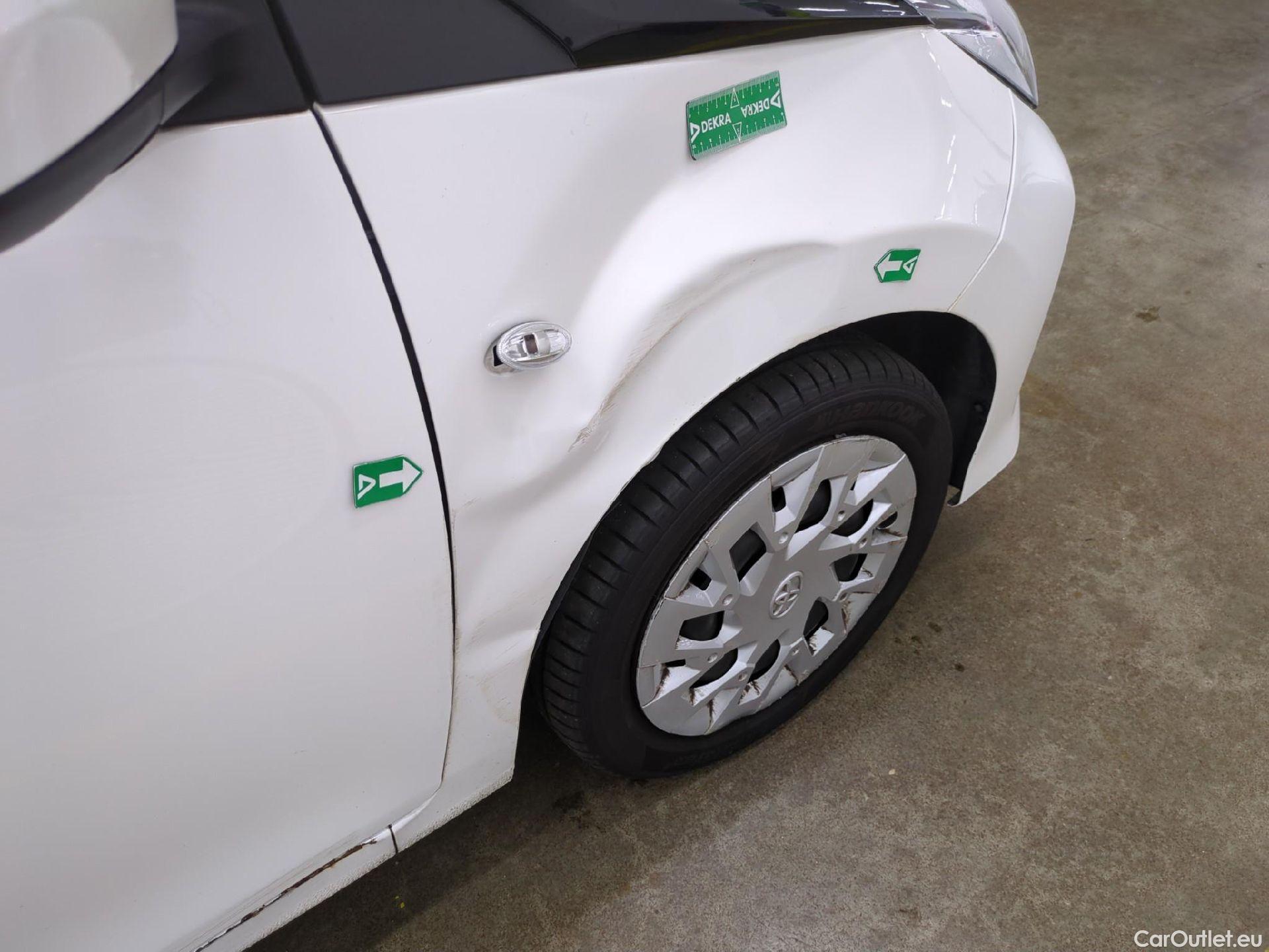  Toyota  Aygo TOYOTA  / 2018 / 5P / Berline 1.0 VVT-i x-play x-app #21