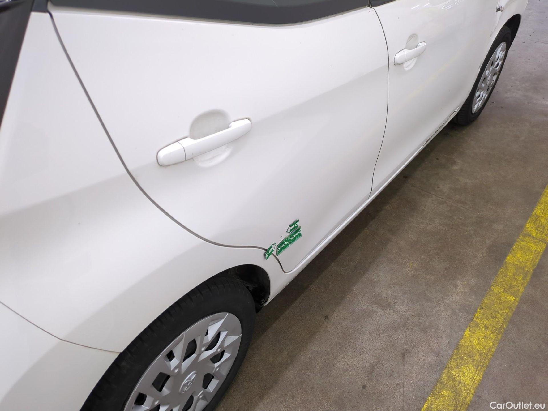  Toyota  Aygo TOYOTA  / 2018 / 5P / Berline 1.0 VVT-i x-play x-app #13