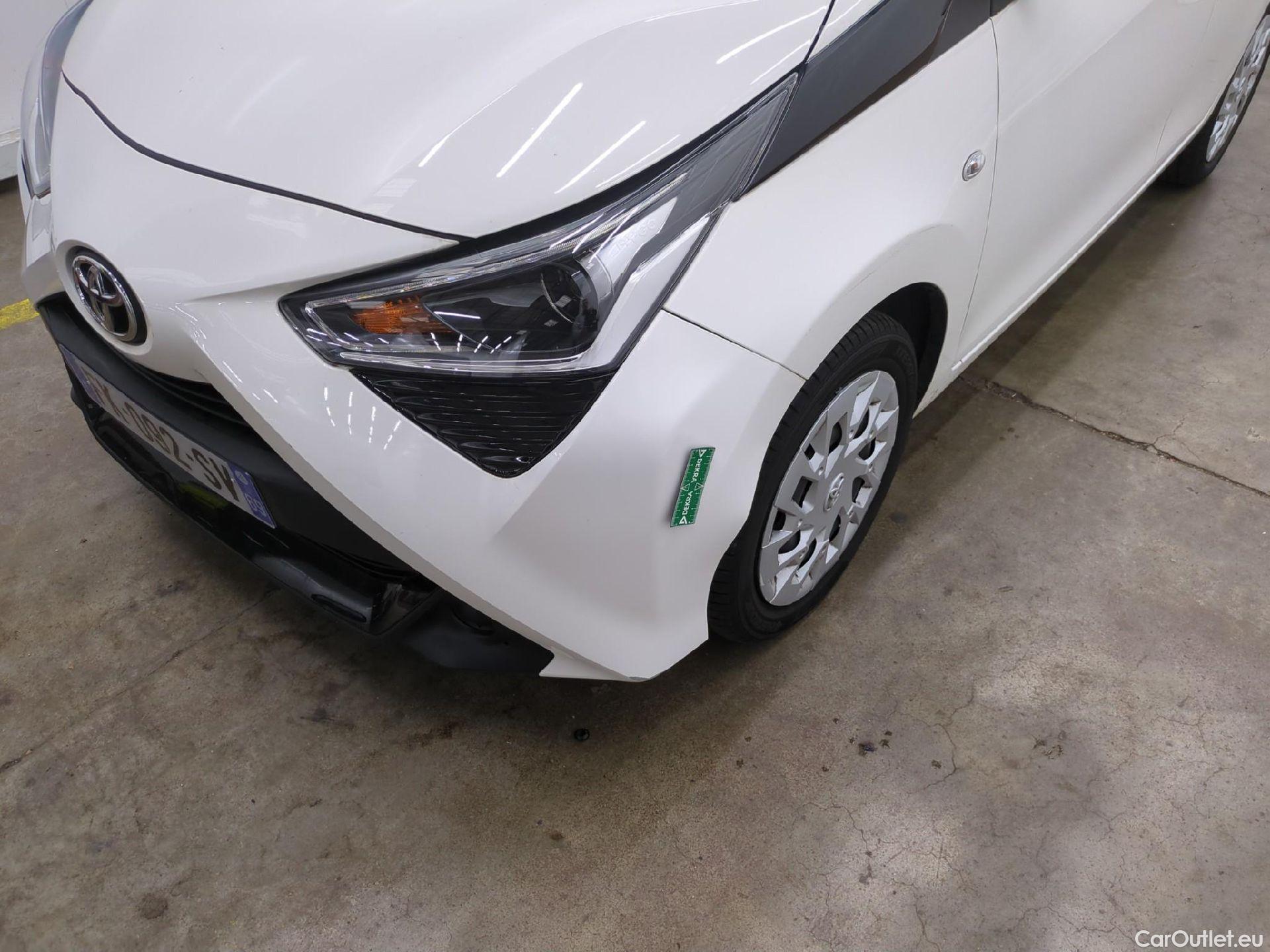  Toyota  Aygo TOYOTA  / 2018 / 5P / Berline 1.0 VVT-i x-play x-app #26