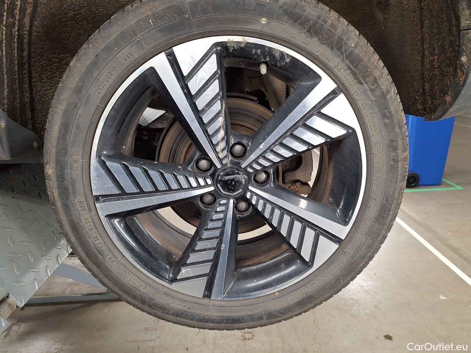  MG  ZS EV MG, ZS BEV, MG  Luxury 5d #11