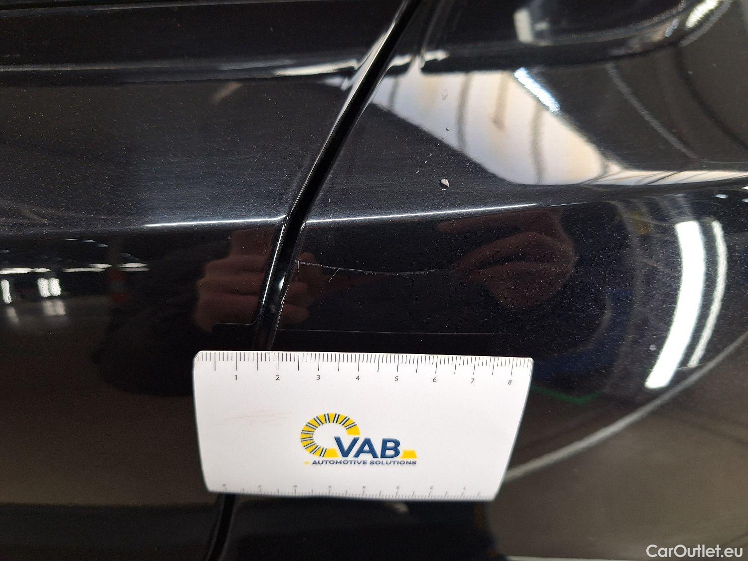  Porsche  Taycan Porsche,  BEV, Porsche  4S 4d #41