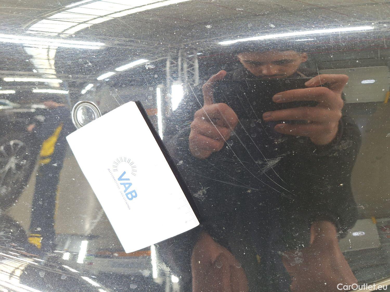  Porsche  Taycan Porsche,  BEV, Porsche  4S 4d #25