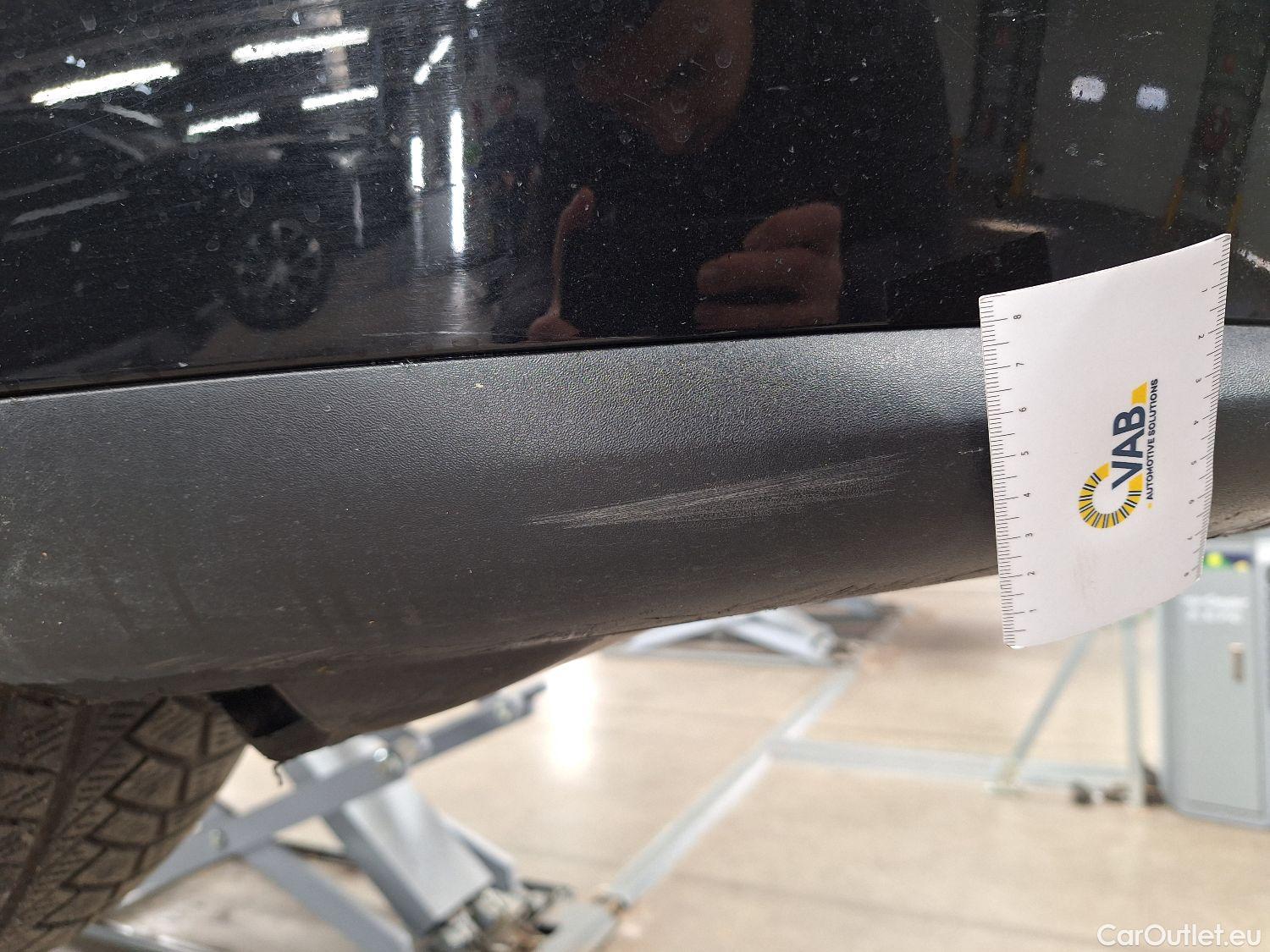  Porsche  Taycan Porsche,  BEV, Porsche  4S 4d #19