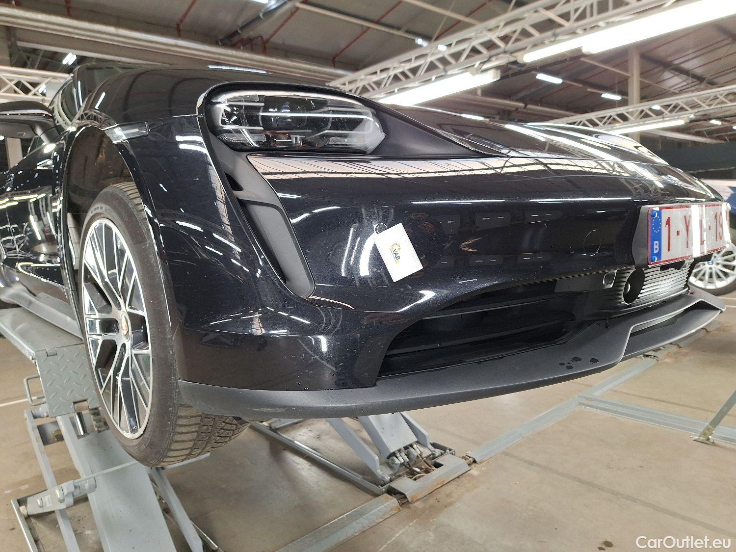  Porsche  Taycan Porsche,  BEV, Porsche  4S 4d #26