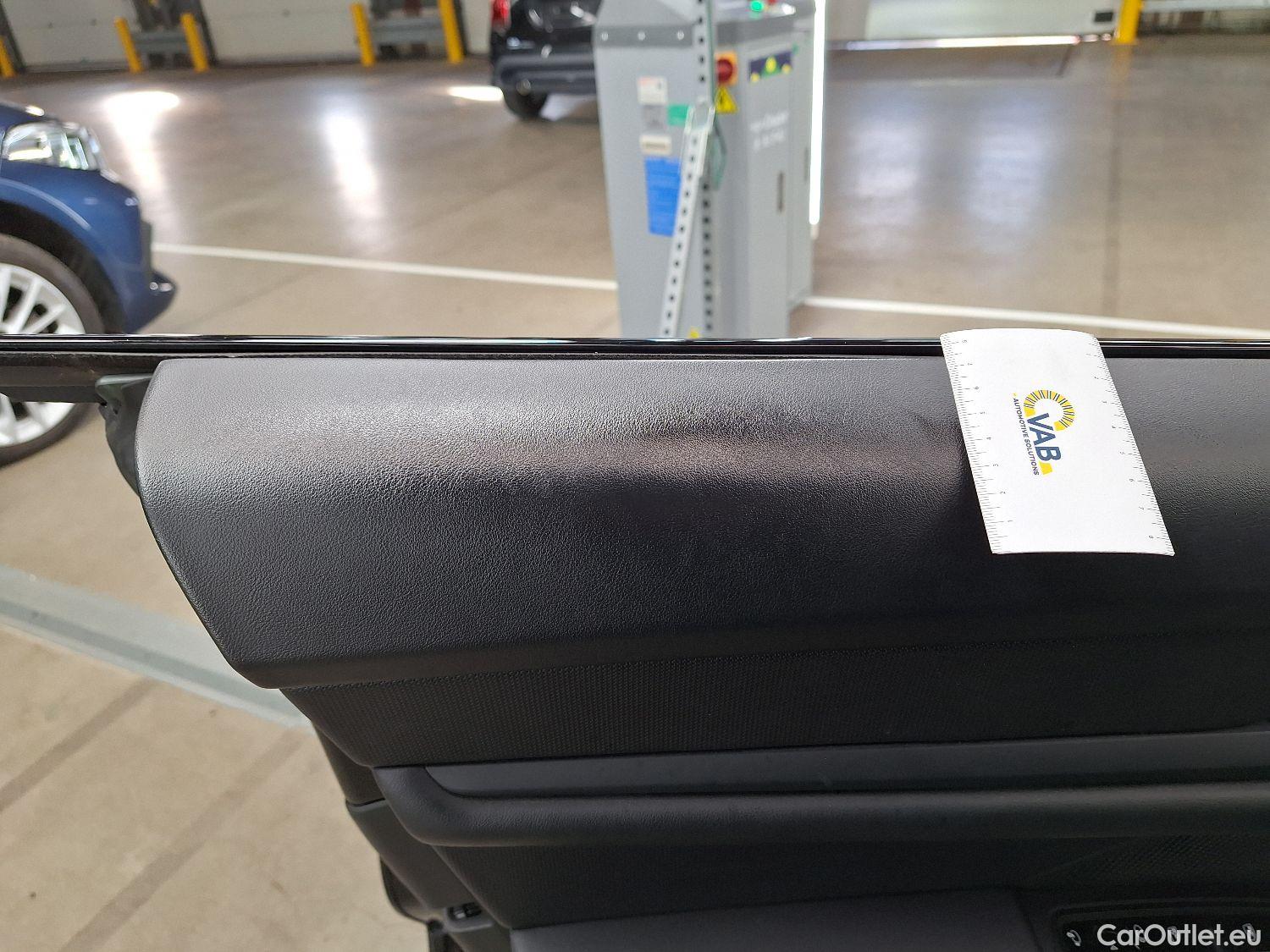  Porsche  Taycan Porsche,  BEV, Porsche  4S 4d #2