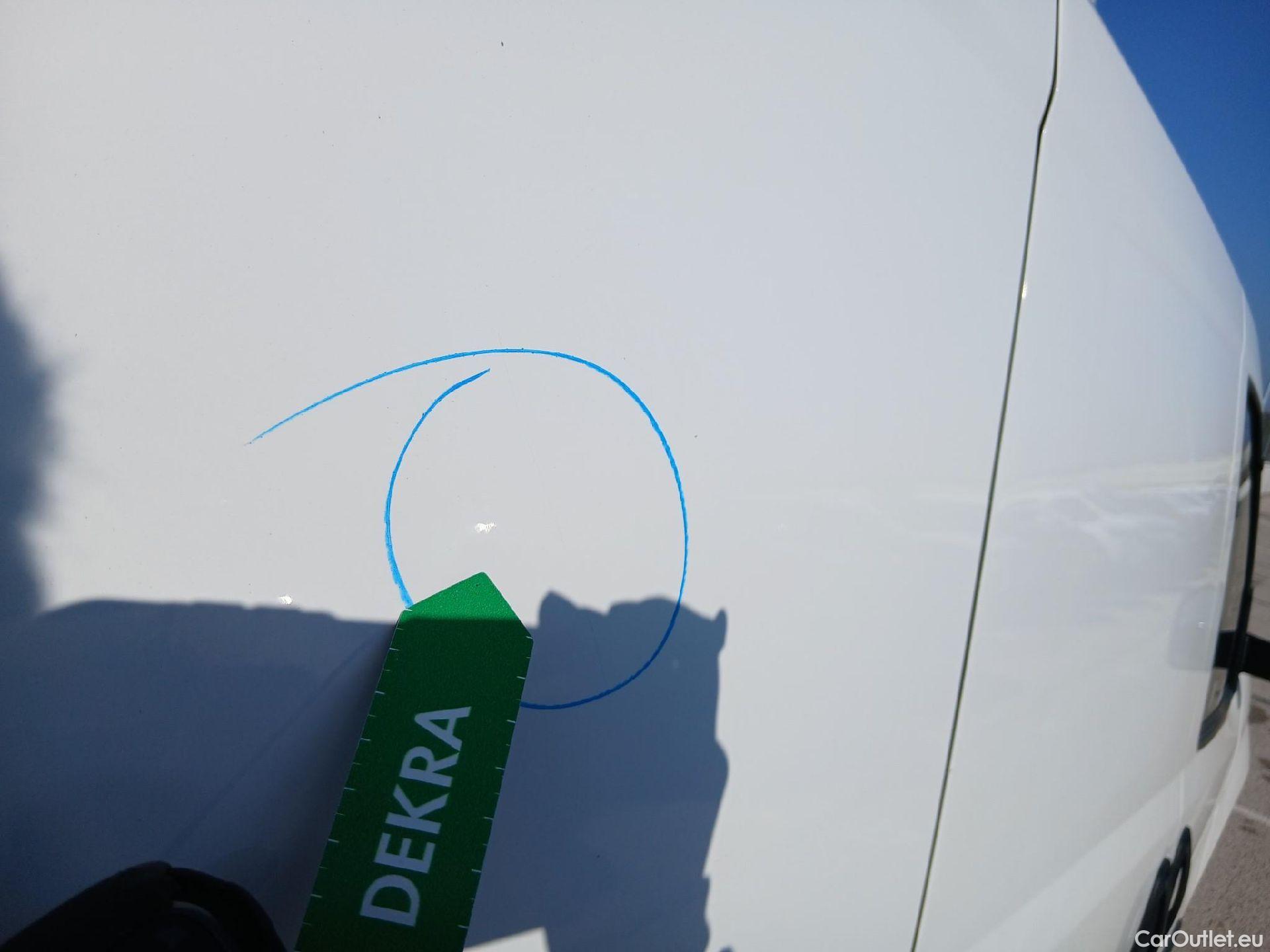  Fiat  Doblo FIAT Doblò Cargo/2015/4P/furgón derivado de turismo Cargo SX 1.6 Mjet 66kW (90CV) (AC) #19