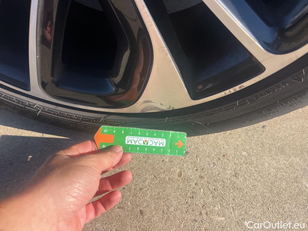  Renault  Megane RENAULT MÉGANE 5p 3G familiar Sp. Tou. Bose Energy dCi 130 S&S Euro 6 #6