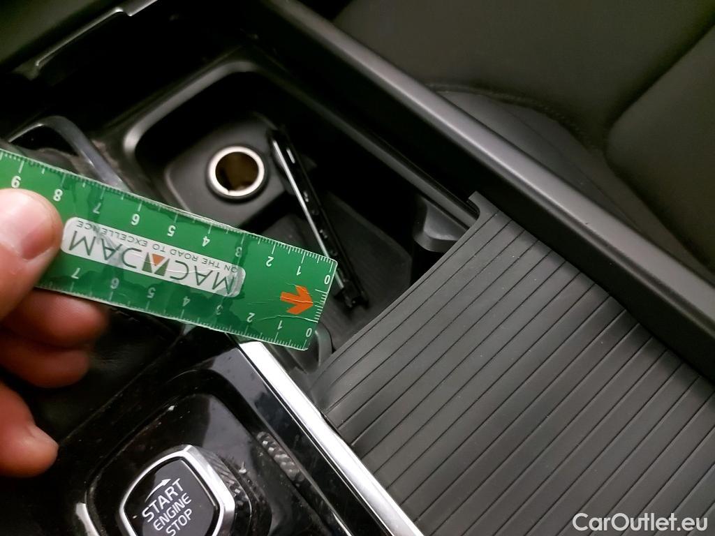  Volvo  XC60 VOLVO  / 2017 / 5P / todoterreno 2.0 D4 Business Plus Auto #6