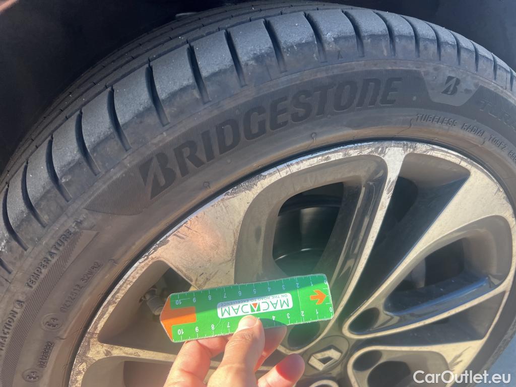  Renault  Megane RENAULT MÉGANE 5p 3G familiar Sp. Tou. Bose Energy dCi 130 S&S Euro 6 #10