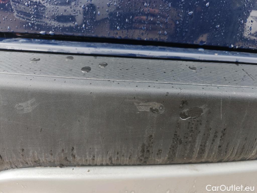  Ford  Kuga FORD  / 2019 / 5P / todoterreno Titanium 2.5 Duratec FHEV 140kW Auto #50