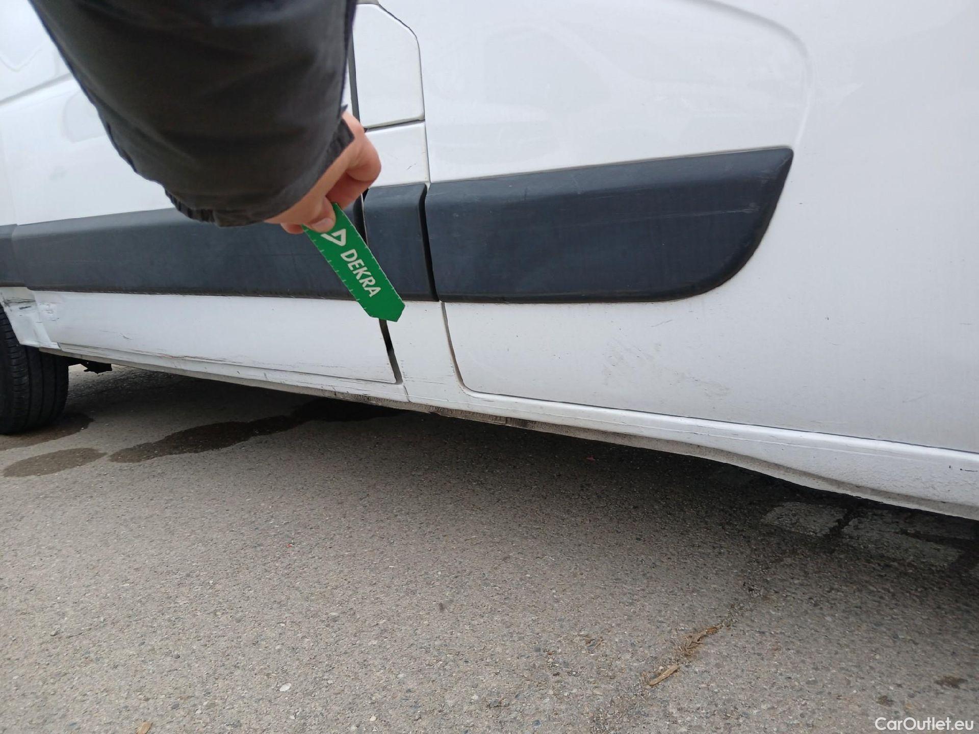  Opel  Movano OPEL  / 2019 / 4P / furgón 2.3 CDTI 99kW (135CV) L2 H2 F 3.5t (CX) #101