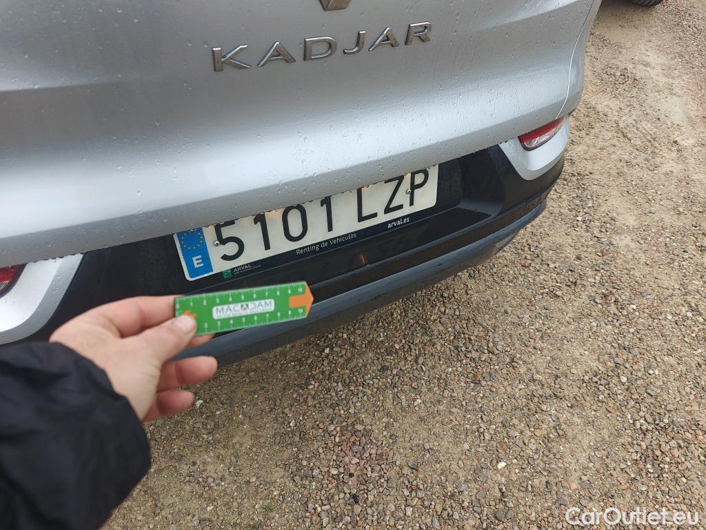  Renault  Kadjar RENAULT  / 2019 / 5P / crossover Zen GPF TCe 103kW (140CV) EDC #7