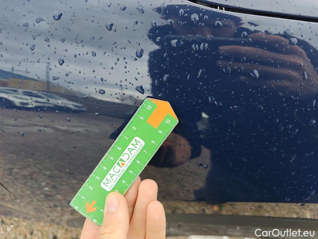  Ford  Kuga FORD  / 2019 / 5P / todoterreno Titanium 2.5 Duratec FHEV 140kW Auto #66