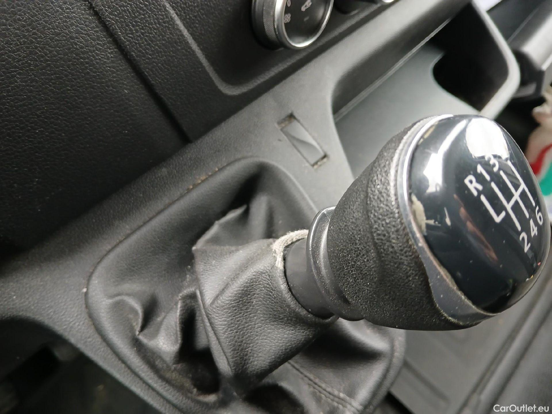  Opel  Movano OPEL  / 2019 / 4P / furgón 2.3 CDTI 99kW (135CV) L2 H2 F 3.5t (CX) #106