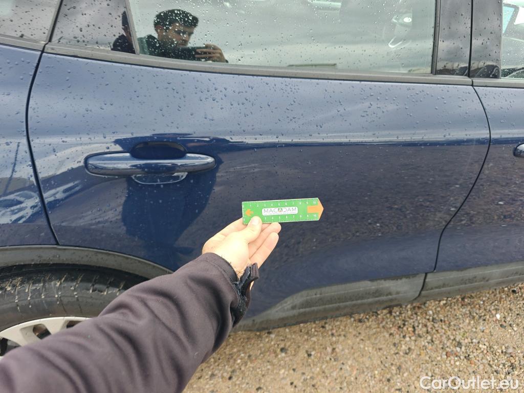  Ford  Kuga FORD  / 2019 / 5P / todoterreno Titanium 2.5 Duratec FHEV 140kW Auto #7