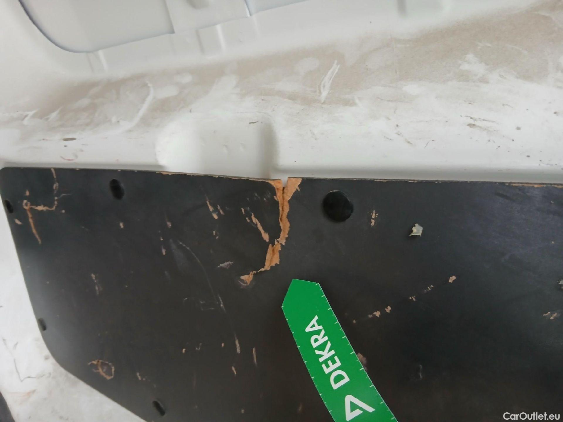  Opel  Vivaro OPEL  / 2019 / 4P / furgón 1.5 Diésel 74kW(100CV)M Std Exp #23