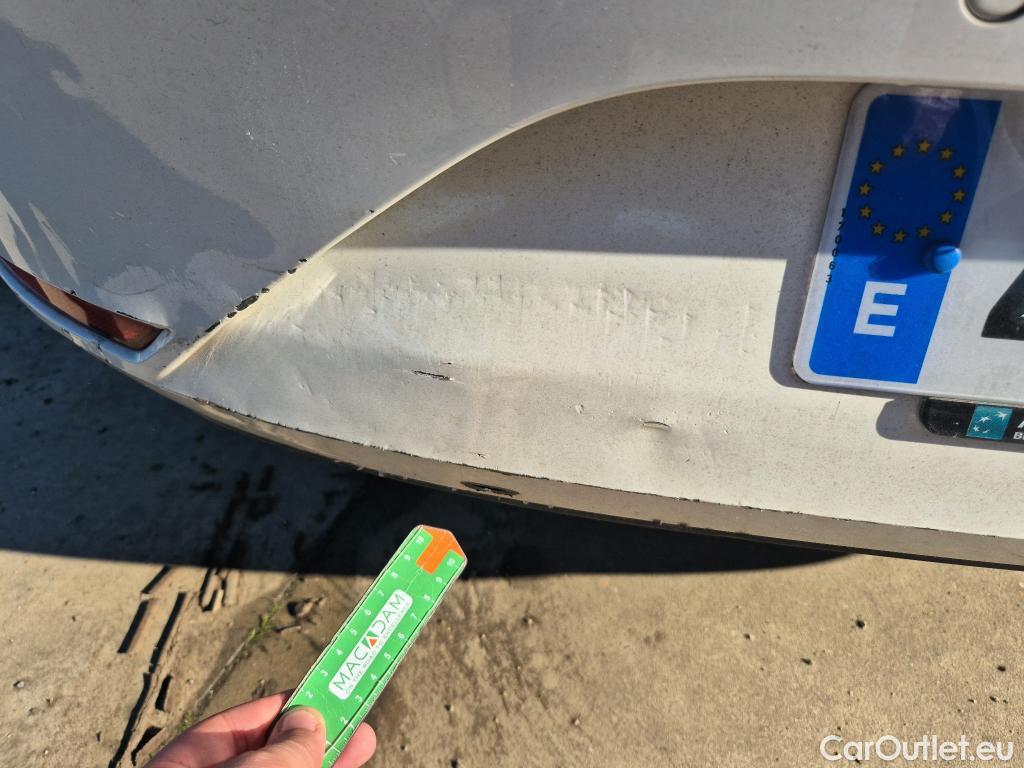  Land Rover  Discovery SEAT Nuevo León / 2020 / 5P / berlina con portón 2.0 TDI 85kW S&S Style Go (AC3) #13