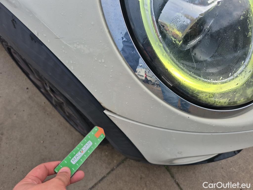  Mini  Cooper MINI MINI / 2014 / 5P / berlina con portón ONE 5 PUERTAS (CX) #24